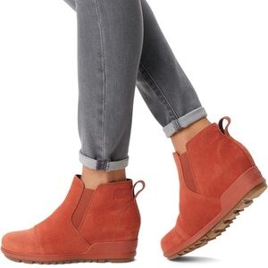 Sorel Womens 7 Evie Pull-On Red Waterproof Suede Ankle Boots Bootie Lug Sole